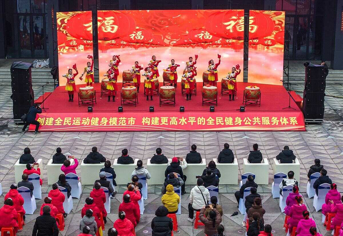 马克西连续9场得到25+联盟现存第二长&仅次于亚历山大的13场.